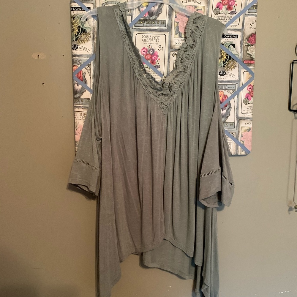 Women’s Plus Size 3X Off Shoulder Green Top